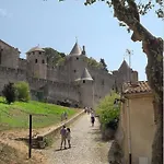 La Halte Du Canal *
