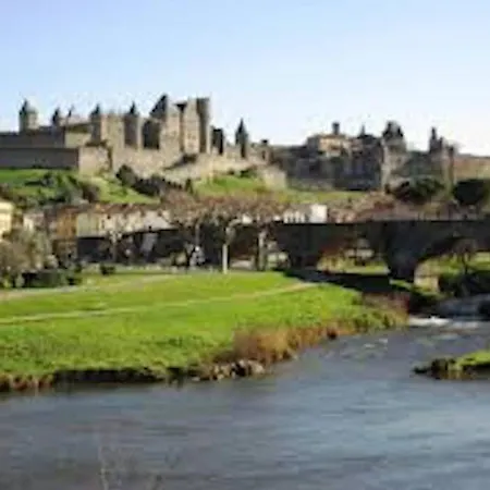 La Halte Du Canal 아파트 *