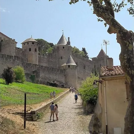 La Halte Du Canal *